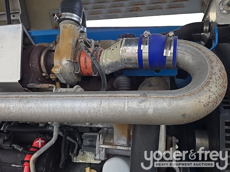 2015-genie-zx-135-image-82