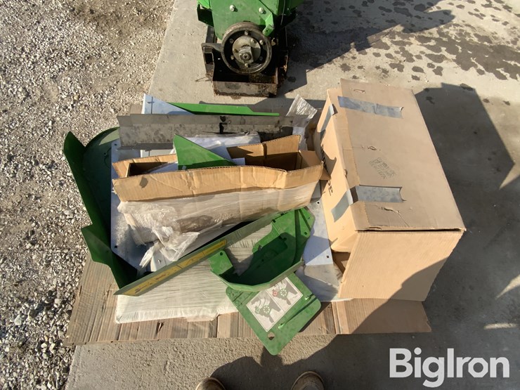 2022-john-deere-s670-image-15