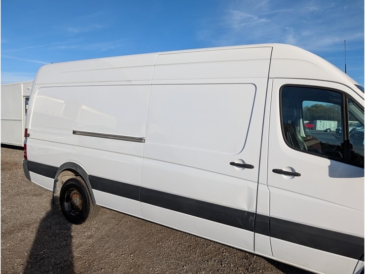 2017-freightliner-sprinter-image-5