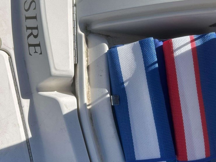 2003-sea-ray-slx-29'-image-46