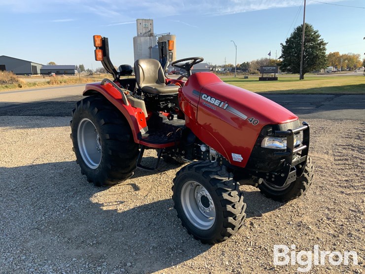 case-ih-farmall-40-image-3