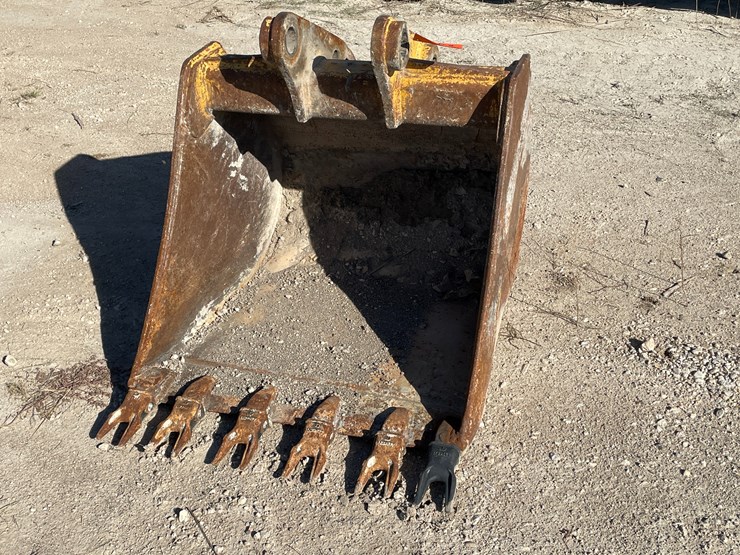 #6338-•-excavator-bucket-image-3