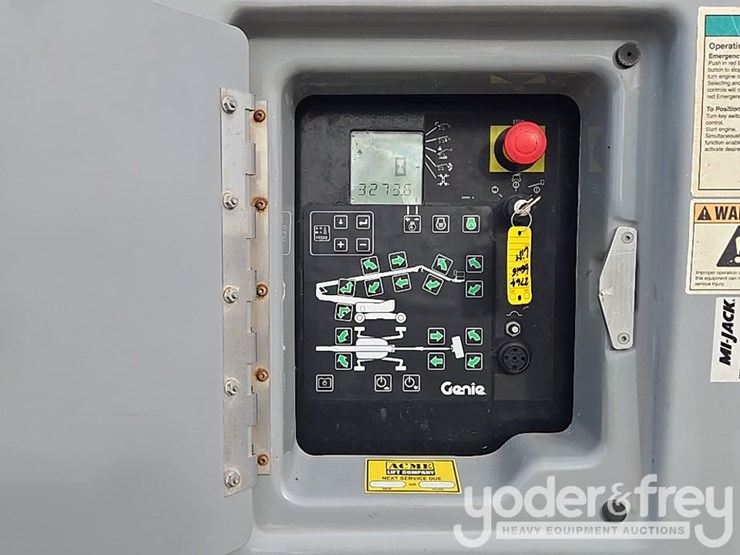 2015-genie-zx-135-image-100