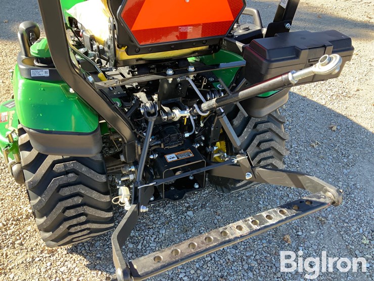 2023-john-deere-1025r-image-10