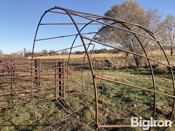 round-bale-feeder-image-2