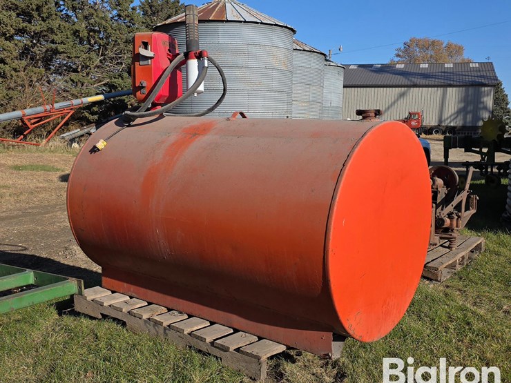 500-gal-fuel-tank-&-pump-image-7