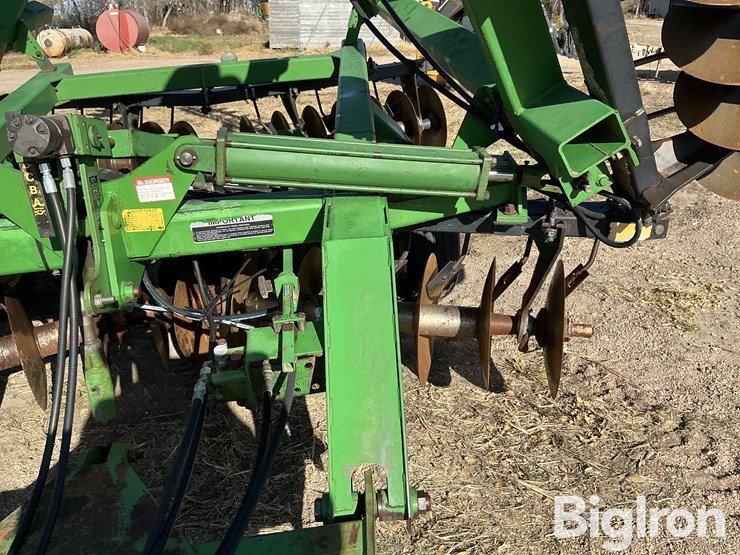 john-deere-630-image-13