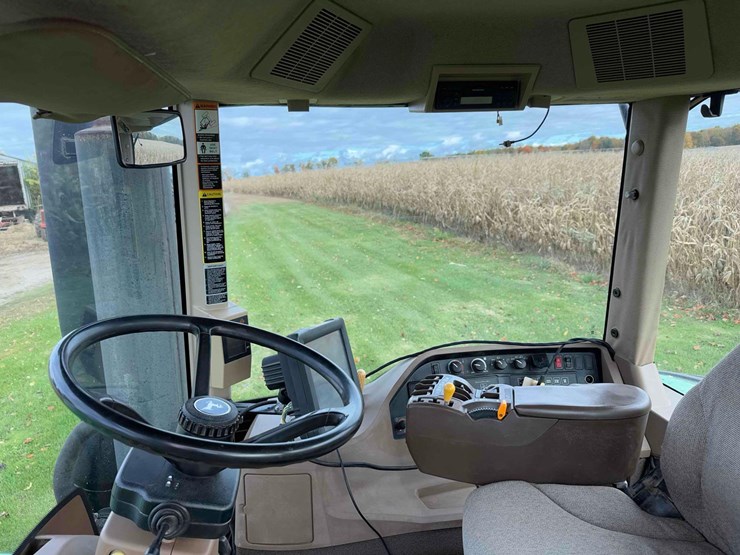 2002-john-deere-9520t-image-40