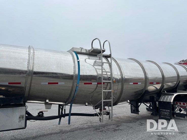 1982-trailmobile-trailer-image-13