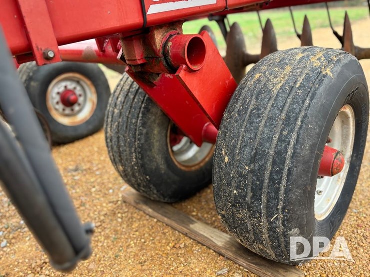 case-ih-3950-image-16