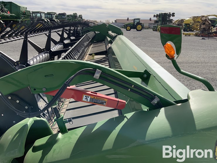 2020-john-deere-745fd-image-10