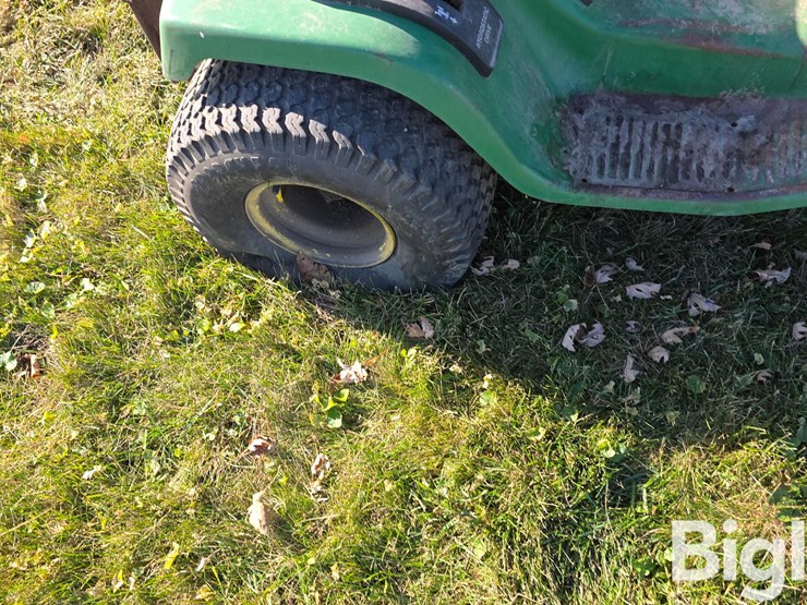 john-deere-285-image-11