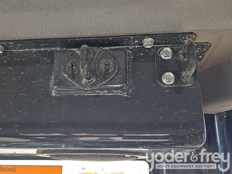 2022-yanmar-vio80-image-105