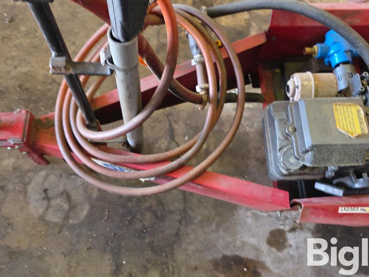 pull-type-yard-sprayer-image-12