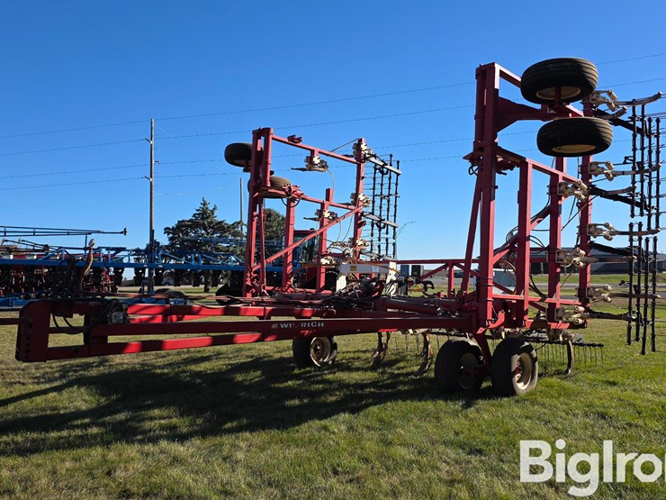 wil-rich-4400-image-1