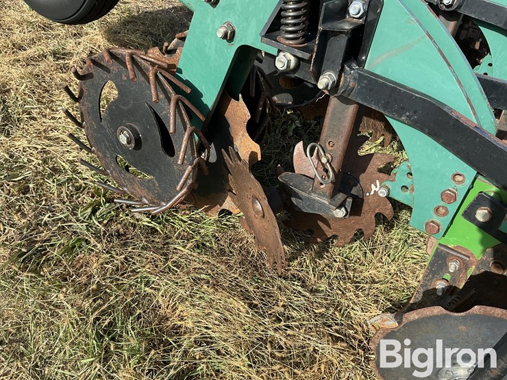 strip-cat-strip-tiller-image-19