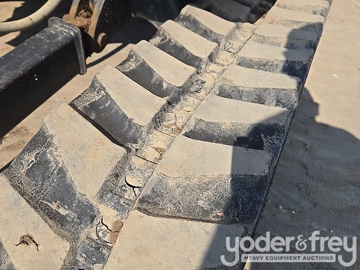 2020-deere-35g-image-20