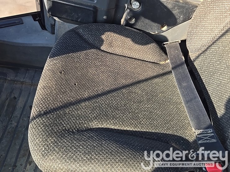 2016-caterpillar-950m-image-110