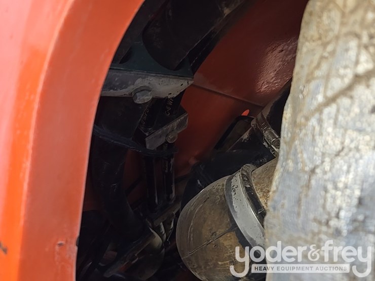 2016-sky-trak-8042-image-72