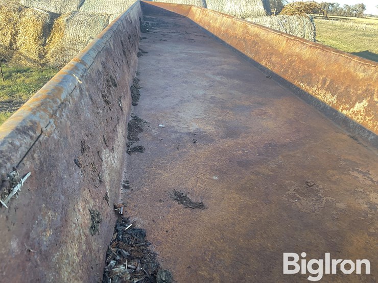 steel-feed-bunks-image-11