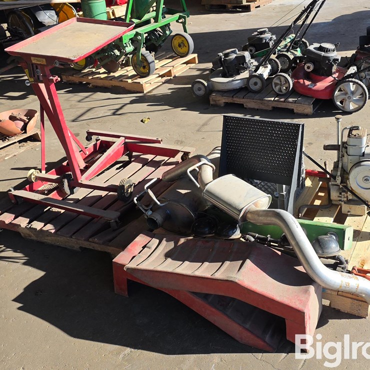 Engine Stand & Car Parts