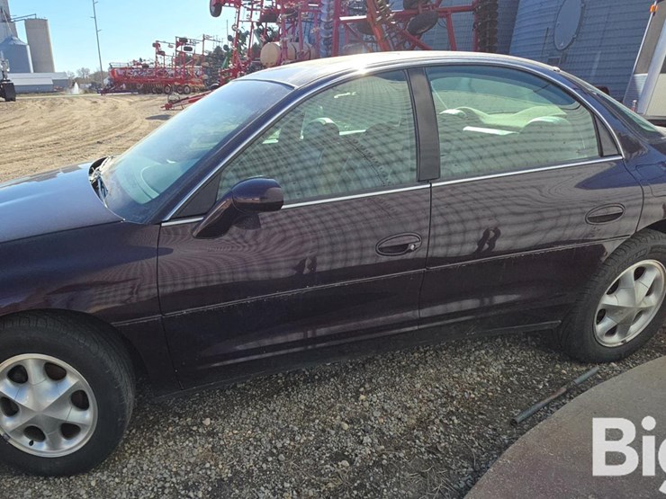 1995-oldsmobile-aurora-4-door-sedan-image-8