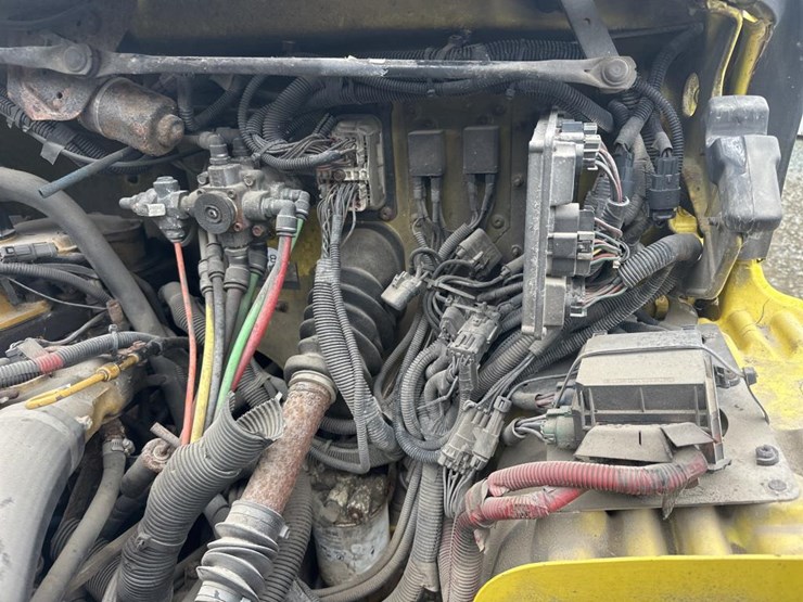 2004-caterpillar-3126-image-62