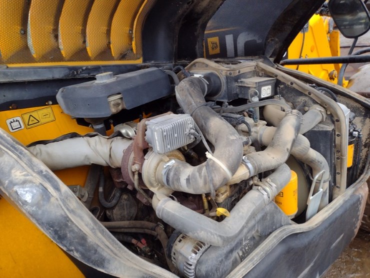 jcb-541-70-image-24