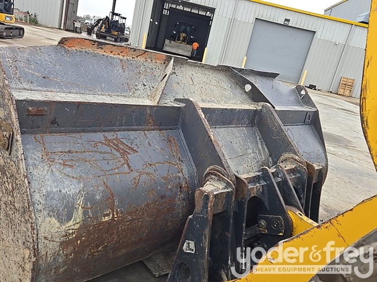 2021-komatsu-wa270-8-image-12