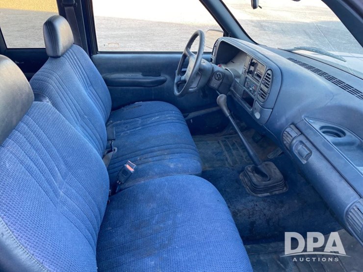 1996-gmc-1500-image-13