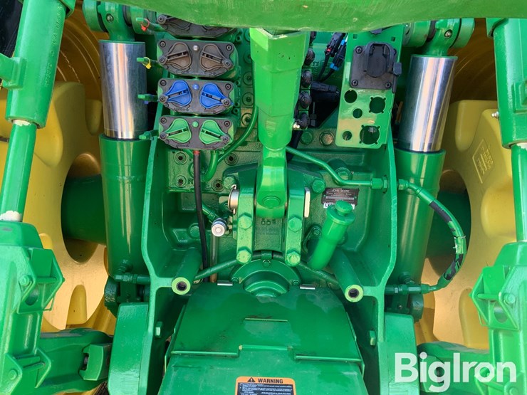 2009-john-deere-8295r-image-10