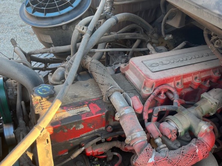 2013-freightliner-fuel-delivery-truck-(dr12679-unit-1255)-image-9