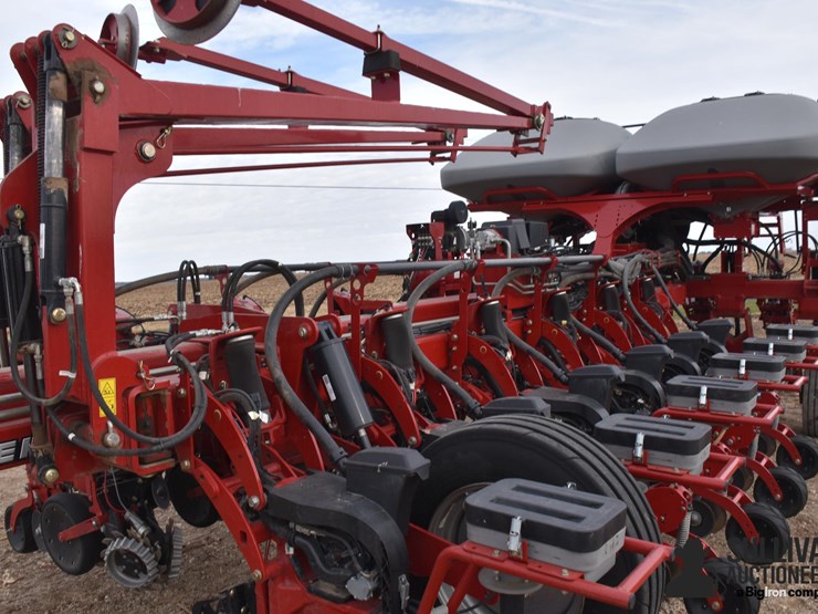 2018-case-ih-2150-image-13
