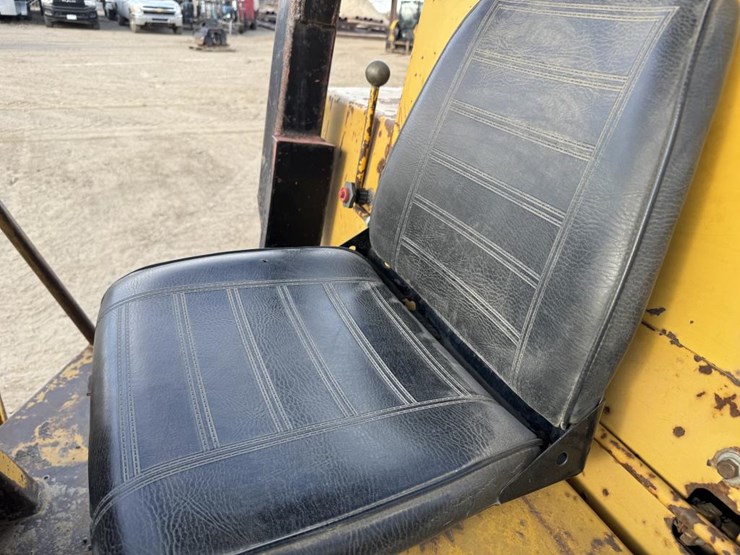 1982-caterpillar-3208-image-34