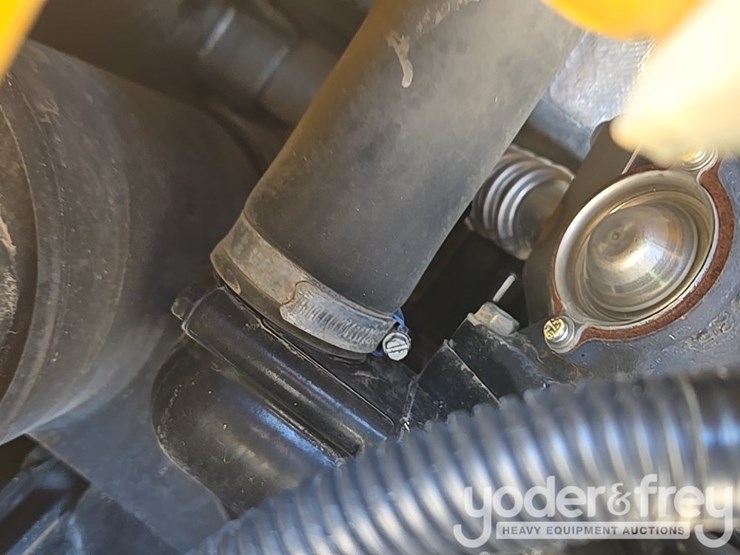 2020-deere-35g-image-58