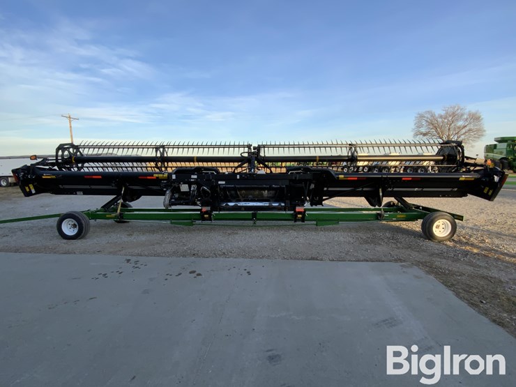 2015-macdon-40'-flex-draper-head-image-6