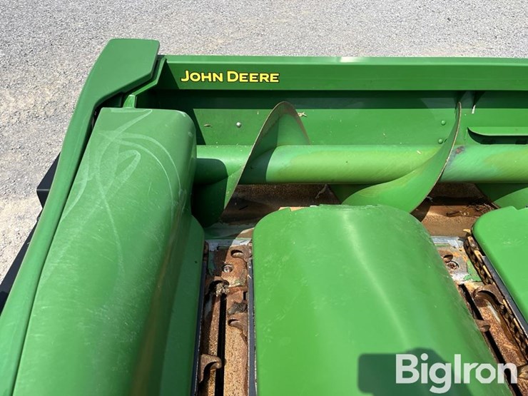 2024-john-deere-c12f-image-9