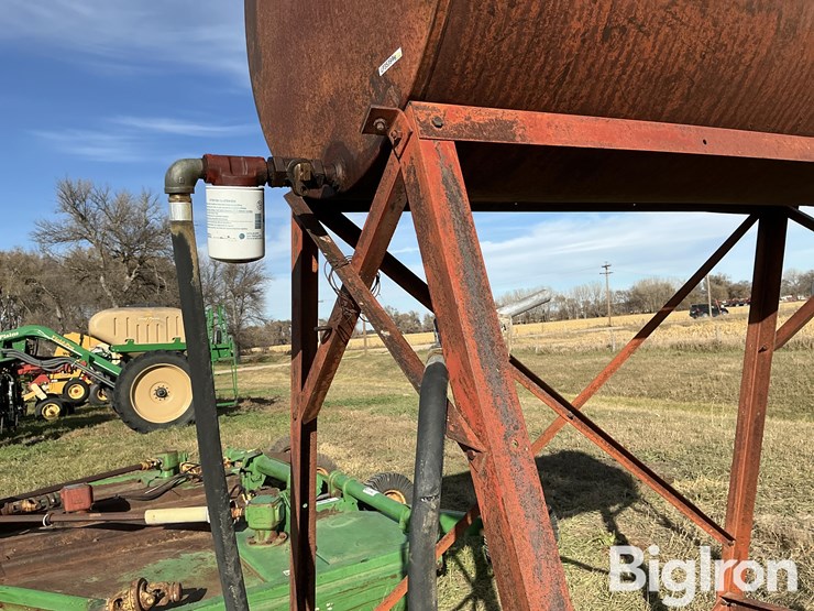 250-gal-fuel-tank-w/-stand-image-14