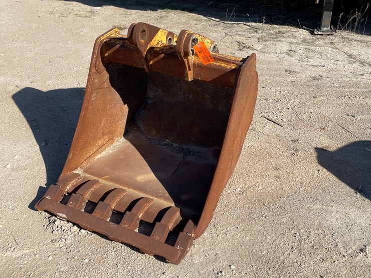 #6339-•-excavator-bucket-image-1