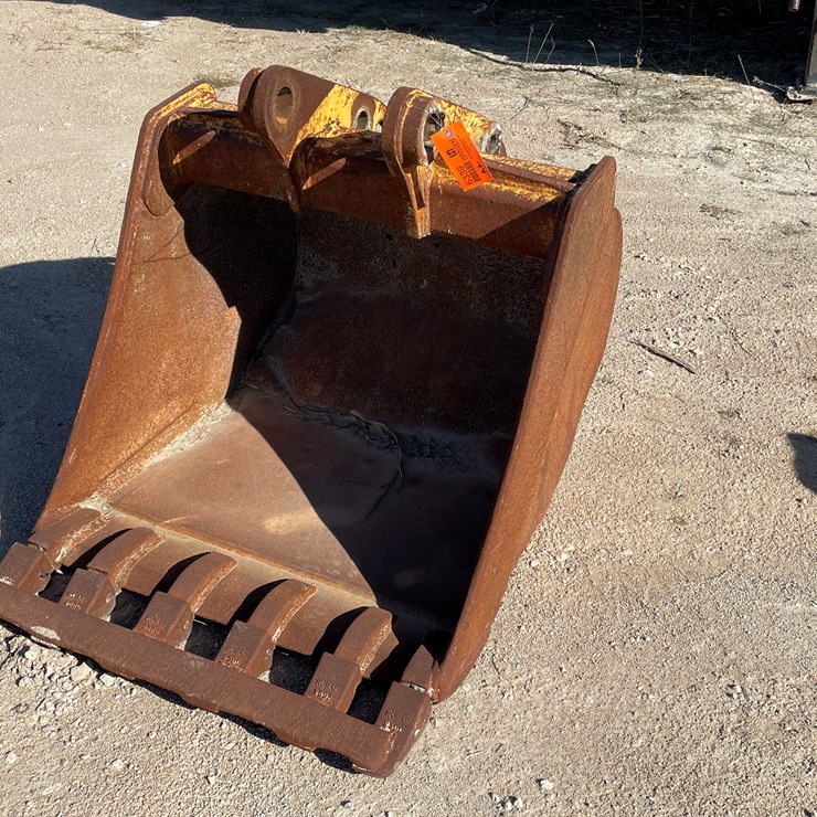 #6339 • Excavator Bucket