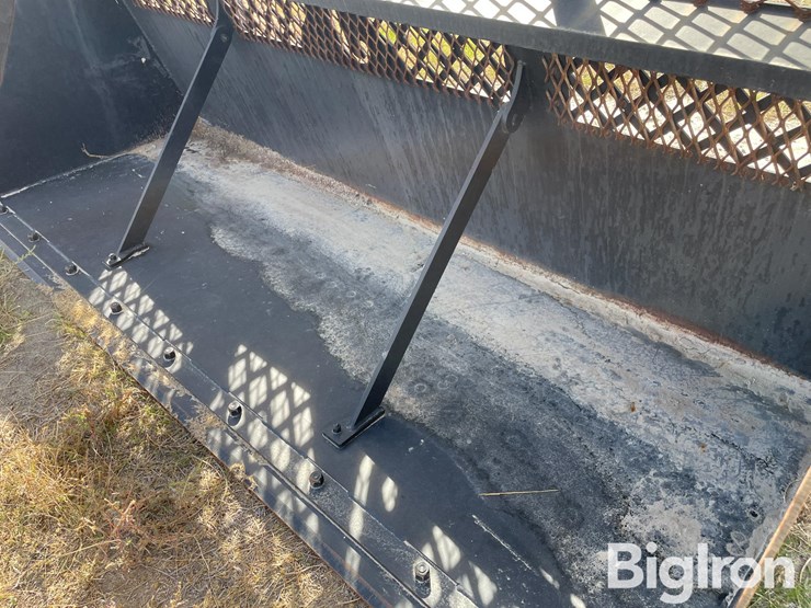 homemade-quick-attach-bucket-image-9