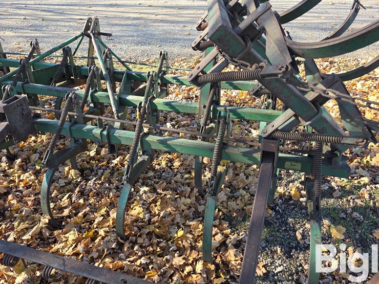 john-deere-18-image-14