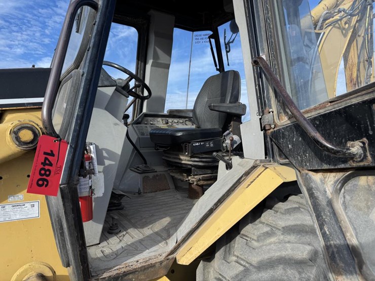 caterpillar-416b-image-46