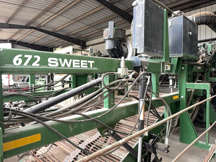 lockwood-672-sweet-potato-digger/harvester-image-19