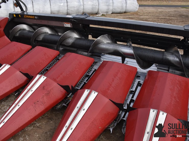 2021-drago-gt-8r30-corn-head-image-15