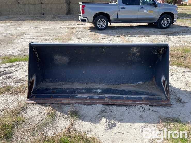 quick-attach-bucket-image-2