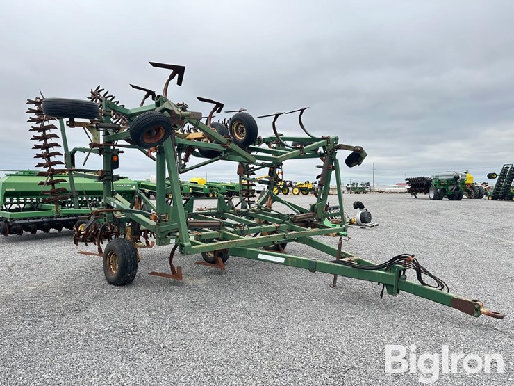 orthman-fallowmaster-930-42'-sweep-plow-image-3