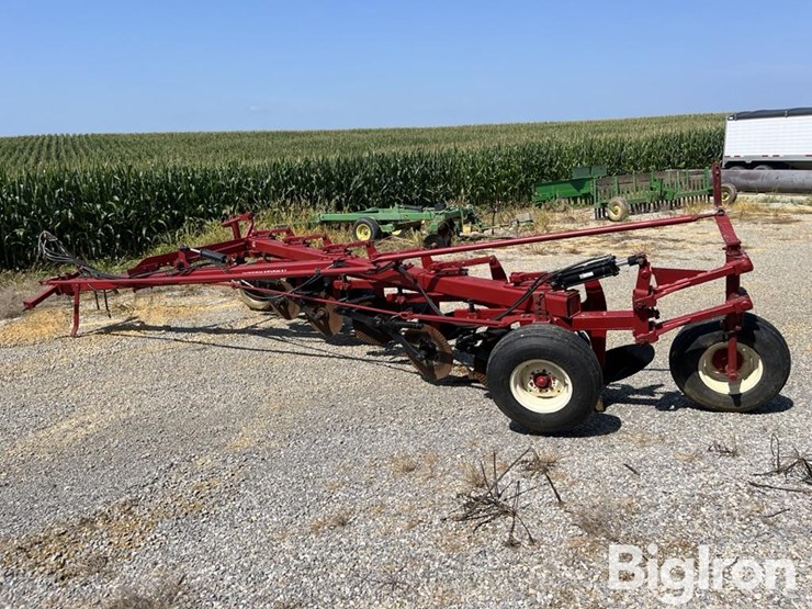 international-720-image-6