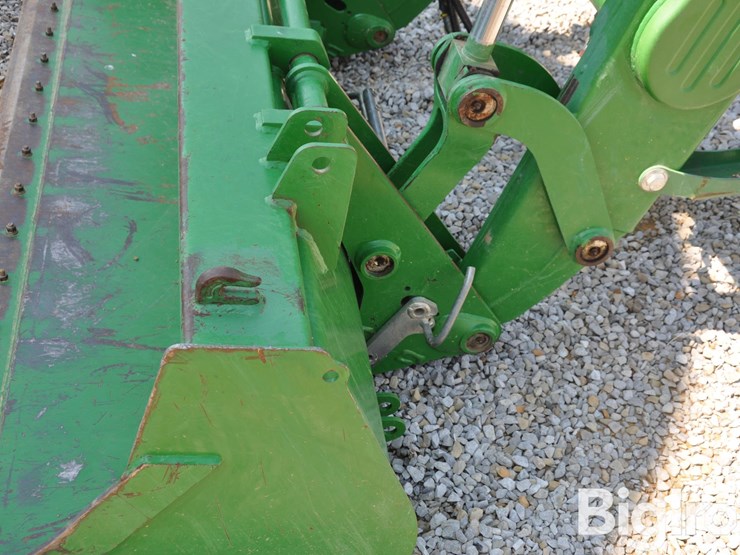 2021-john-deere-700m-image-13