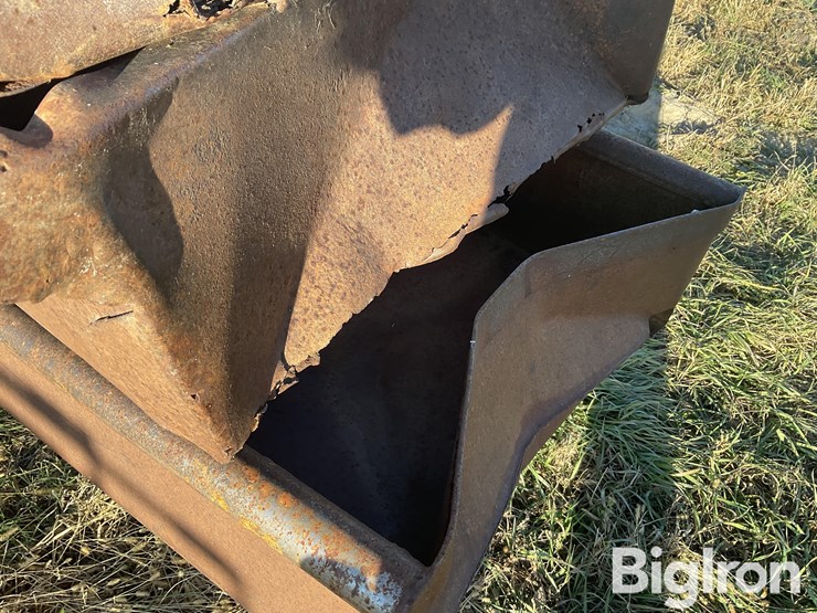 steel-feed-bunks-image-9